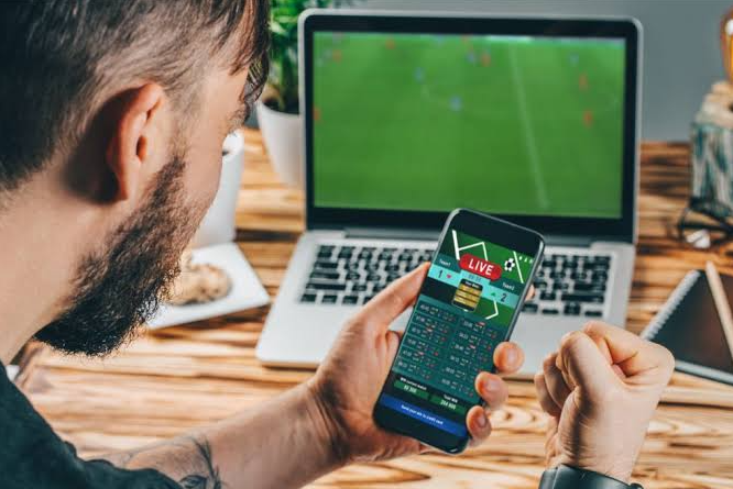 Asian Handicap vs. Fixed Odds: Comparing Long-Term Yield Projections