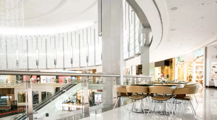 Modern Glass Installation Trends Transforming Homes and Commercial Spaces