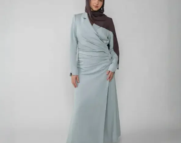 The Muslim Woman’s Guide to Shopping for Abayas Online in the US: What to Look for in Quality and Fit