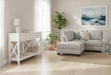 How to Choose the Right Wood Console Table for Your Entryway